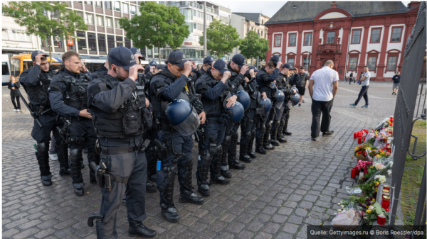 Gedenken der Polizisten auf dem Mannheimer Markt am 02.06.2024